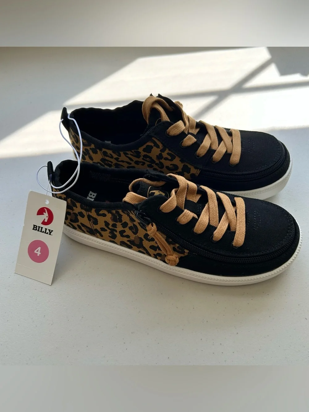 Billy Footwear Kids Shoes Size 4 Black Cheetah Harbor Essential Low Top New